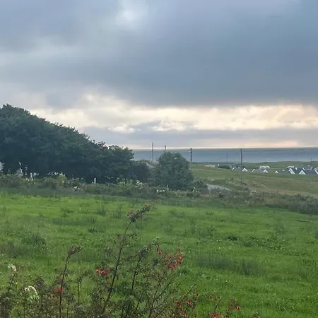 Dollys Lakeview Getaway Feriehus *