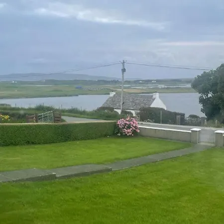 Dollys Lakeview Getaway Dungloe