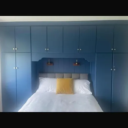 Semesterbostad Dollys Lakeview Getaway Dungloe