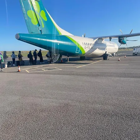 Dollys Lakeview Getaway Dungloe