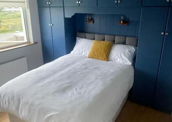 Dollys Lakeview Getaway Dungloe