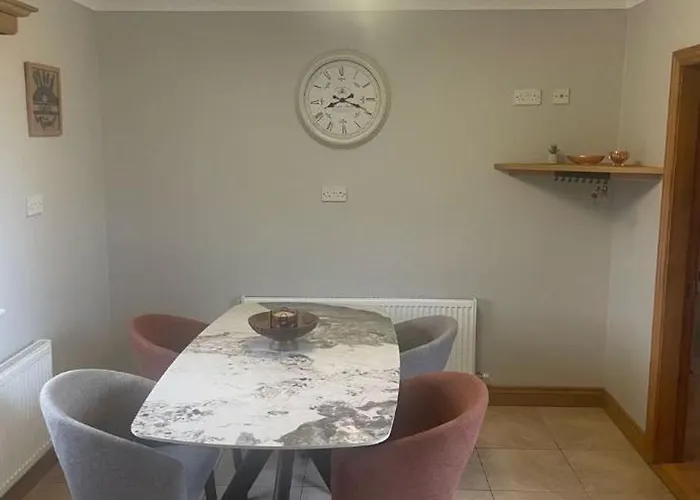 Dom wakacyjny Dollys Lakeview Getaway *